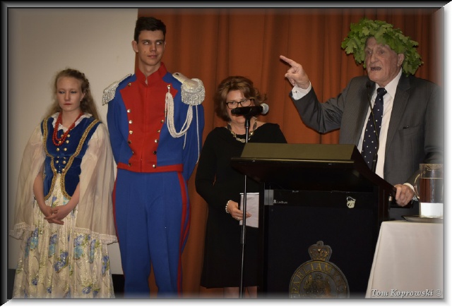 Dwie torby prezent�w, b�dzie du�o do czytania, g��wnie ksi��ki o Ko�ciuszce.