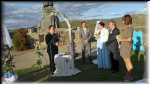 Nowo�e�cy z konsulem Gromannem oraz �wiadkami: Kasi� i Ma�kiem Swaczy�skimi.