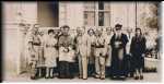 Opiekunowie polskich dzieci w Indiach - po prawej Hanka Ordonwna, a w rodku w mundurze kapelan obozu ks. F. Pluta.