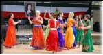 I kolejna grupa tancerek z Coomy - kolorowe i zwiewne belly dancers.
