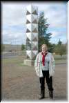 Laureatka Krystyna Burkiewicz, pokoniwszy si Kociuszce (obelisk w Cooma) zayczya sobie na ukoronowanie festiwalu smaone rydze. W drodze powrotnej do Sydney zatrzymalimy si w lasku w Berrima Penrose Park  - rydzw nie byo duo, ale marzenie malarki spenio si!